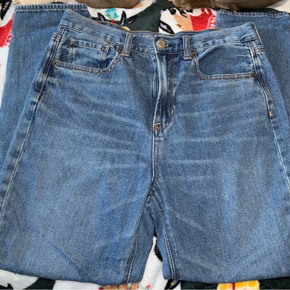 Women’s size 4 Mom Jeans American Eagle